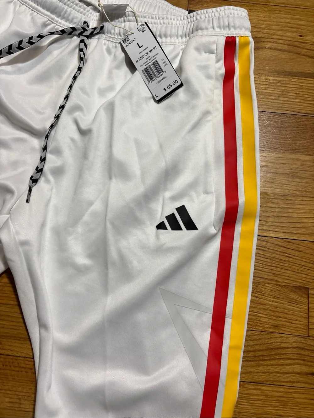 ADIDAS House of Tiro Nations Pack Pants White,red,gold,green Men’s sz L NEW!